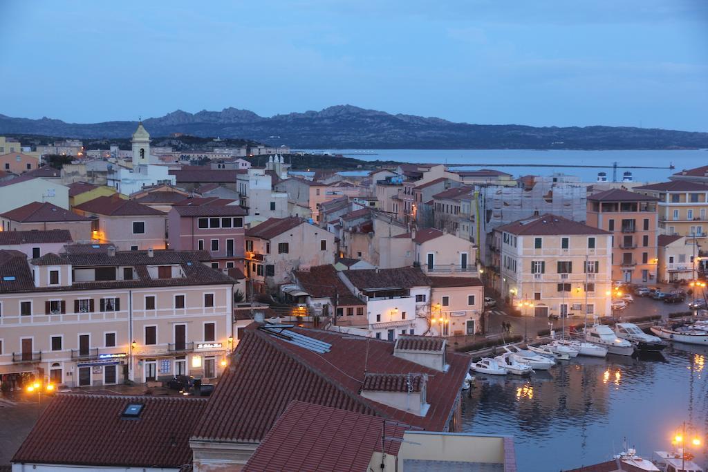 Hotel La Conchiglia La Maddalena  Kültér fotó