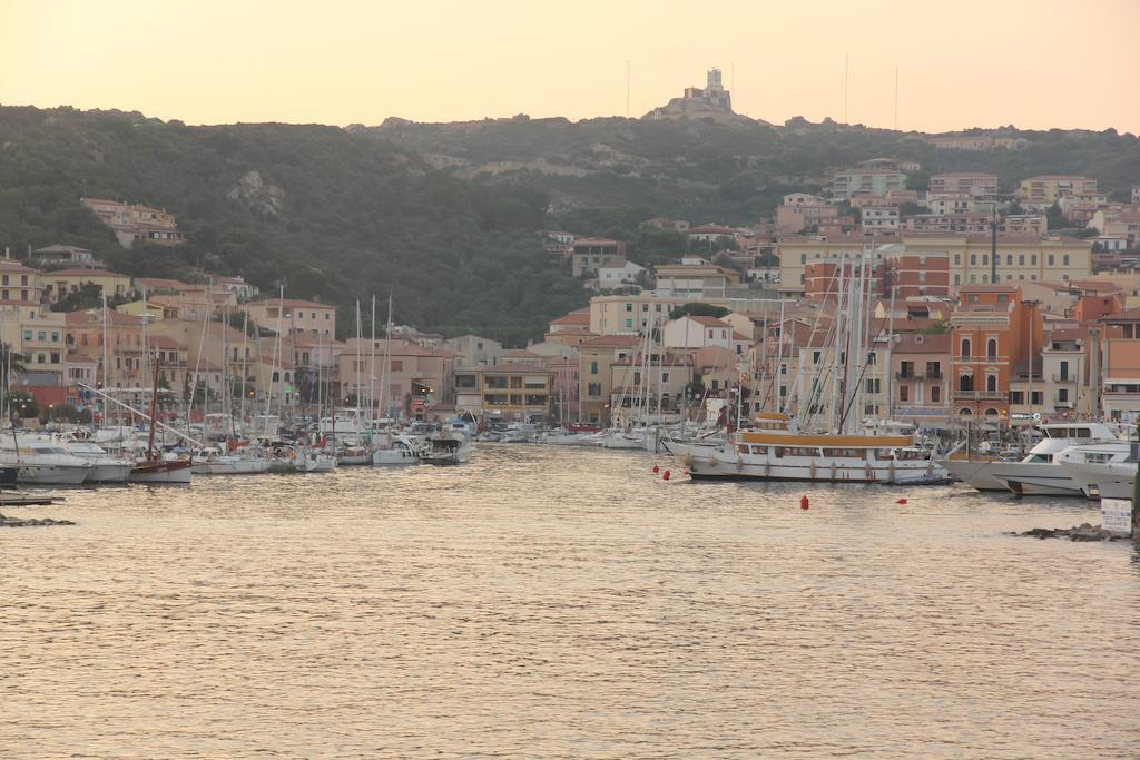 Hotel La Conchiglia La Maddalena  Kültér fotó