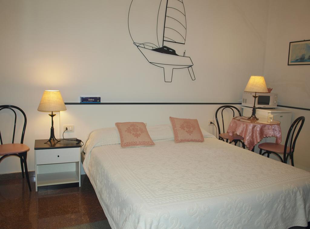 Hotel La Conchiglia La Maddalena  Szoba fotó